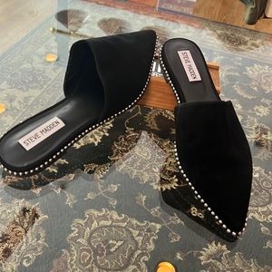 Steve Madden Azizi Pointed Toe Mule in Black Suede, Size 8 US Women